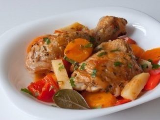Фрикасе из курицы по-креольски