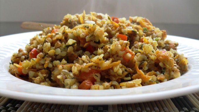 Гречка с курицей в мультиварке Гречка с курицей в мультиварке