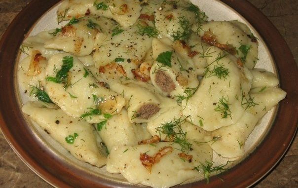 Картофельные вареники с куриной печенью Картофельные вареники с куриной печенью