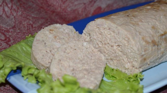 Куриная колбаса в пароварке