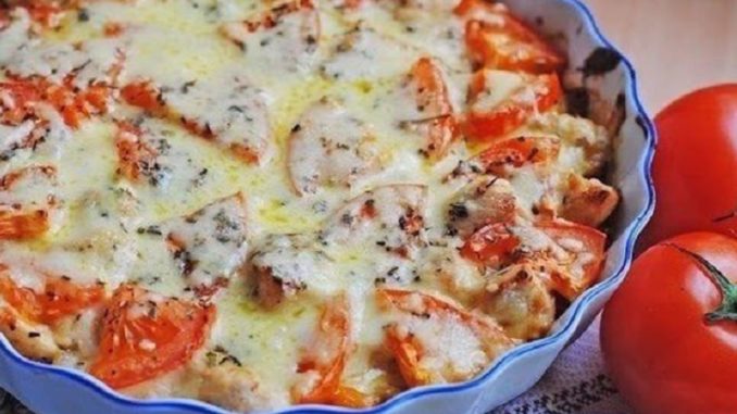 Куриное филе запеченое с овощами и сыром