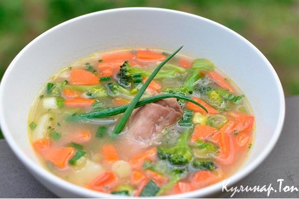 Куриный суп с брокколи