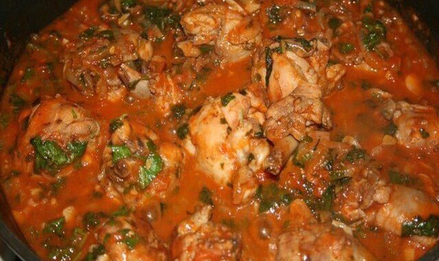 Курица тушеная с овощами