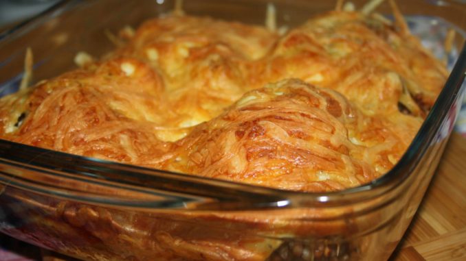 Курица, запечённая с гречкой