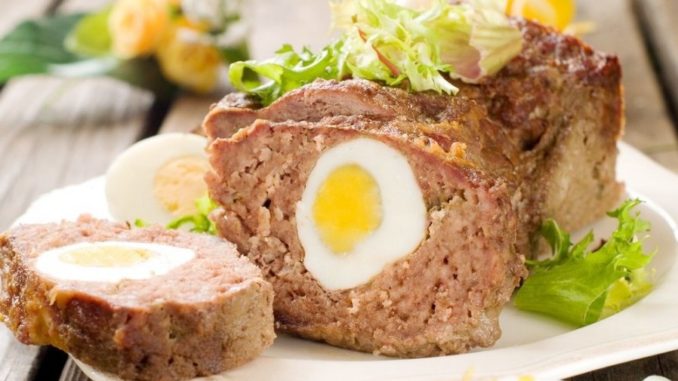 Пасхальный мясной рулет