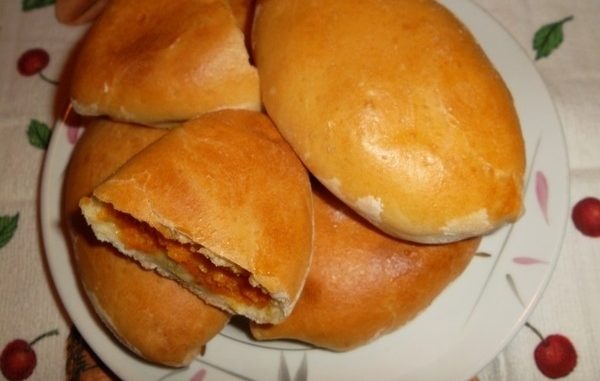 Пирожки с морковью