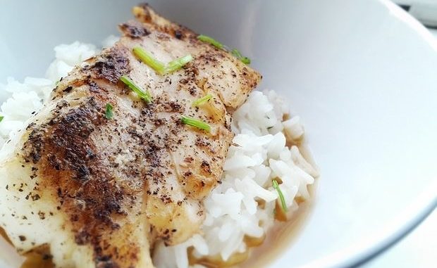 Рыба с рисом по-португальски