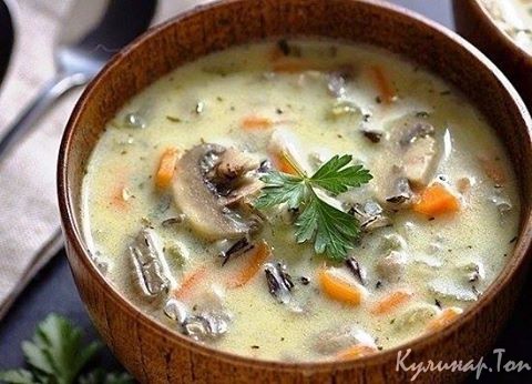 Сливочный суп с рисом и грибами