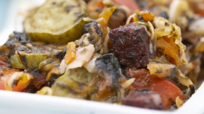 Солянка сборная с морской капустой