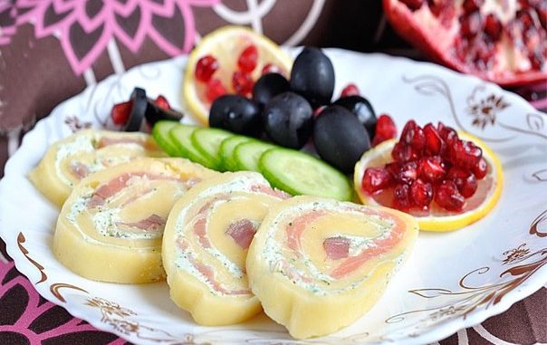 Сырный рулет с сёмгой