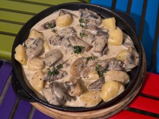 Жаркое из говядины с грибами