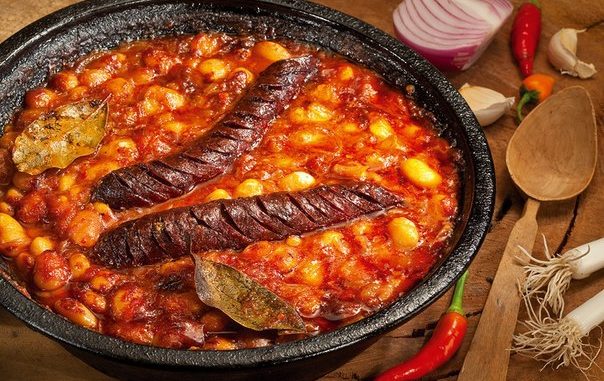Запечённая фасоль по-сербски