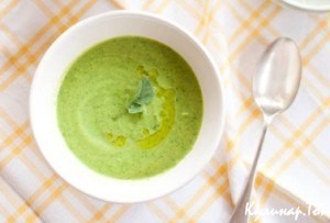 Салат из красной капусты с мандаринами и орехами
