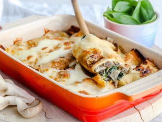 Блинчики с грибами, шпинатом и сыром