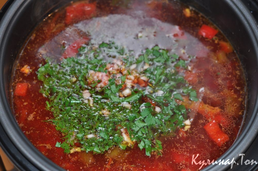 Борщ с куриной грудкой в мультиварке