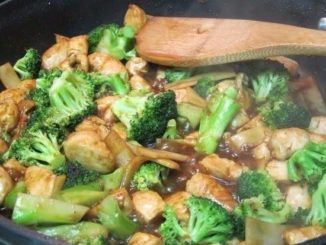Брокколи с куриным филе