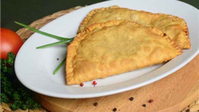 Чебуреки со свининой и говядиной Чебуреки со свининой и говядиной