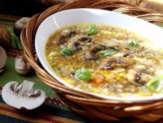 Cуп с грибами и гречкой