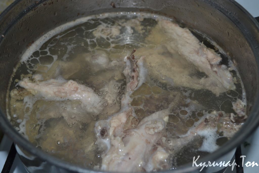 Куриный суп с клецками