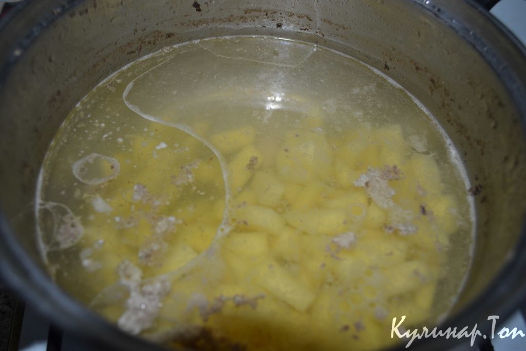 Куриный суп с клецками