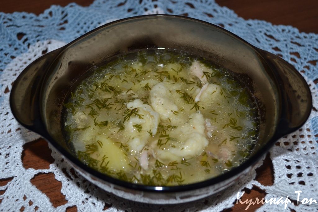 Куриный суп с клецками