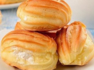 Эклeры с творожно-йoгуртoвой начинкой