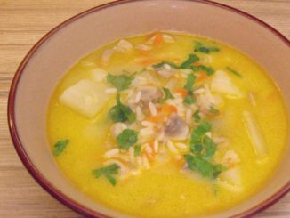 Грибной суп с картофелем и морковью
