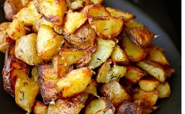 Хрустящие картофельные дольки в специях Хрустящие картофельные дольки в специях
