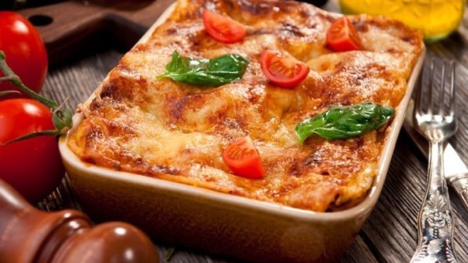 Классическая лазанья с мясным соусом Классическая лазанья с мясным соусом