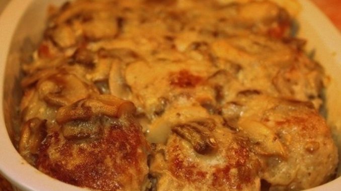 Курица в грибном соусе с сыром Курица в грибном соусе с сыром