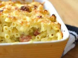 Макаронная запеканка с колбасками