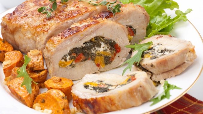 Мясной рулет с овощами Мясной рулет с овощами