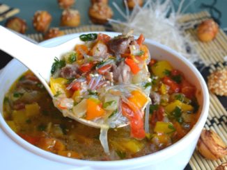 Овощной суп с куриным сердцем