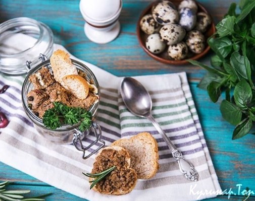 Паштет из фарша с беконом, черносливом и орехами