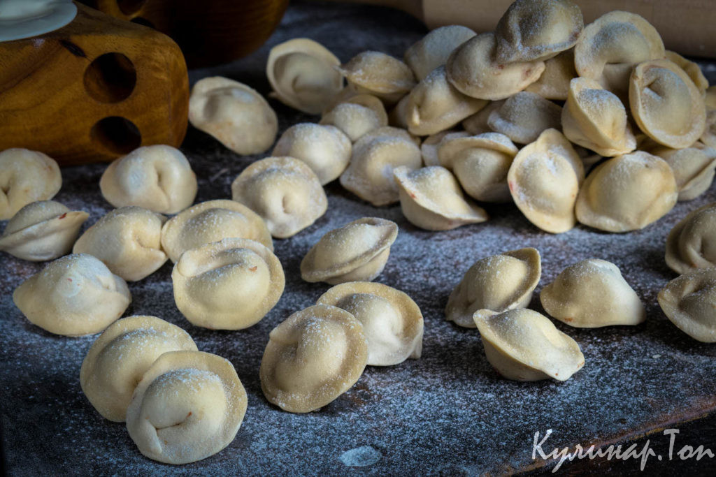 Пельмени с мясом курицы