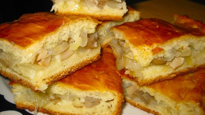 Пирог с солеными грибами Пирог с солеными грибами