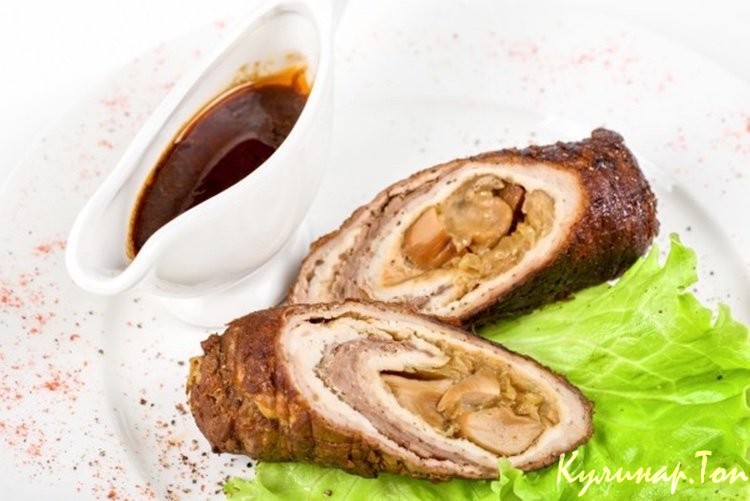 Рулет из курицы с беконом