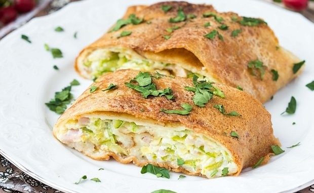 Рулет из лаваша с сыром и яйцом Рулет из лаваша с сыром и яйцом