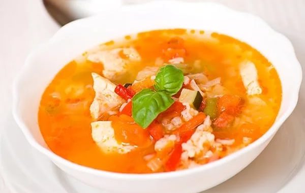 Суп с курицей и помидорами Суп с курицей и помидорами