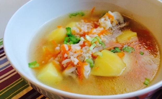 Суп с рисом и запеченной курицей Суп с рисом и запеченной курицей