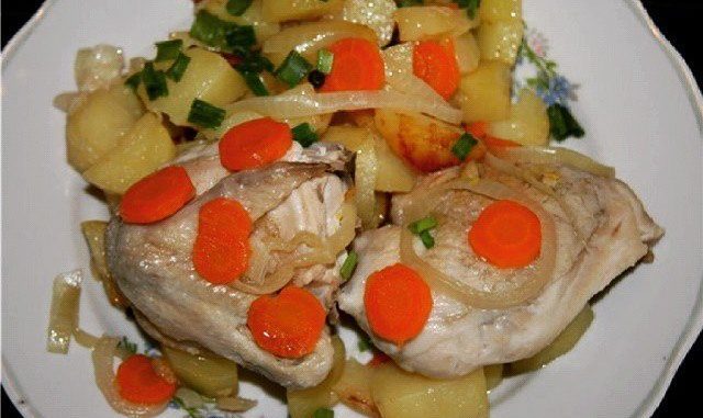 Жаркое из цыплёнка Жаркое из цыплёнка