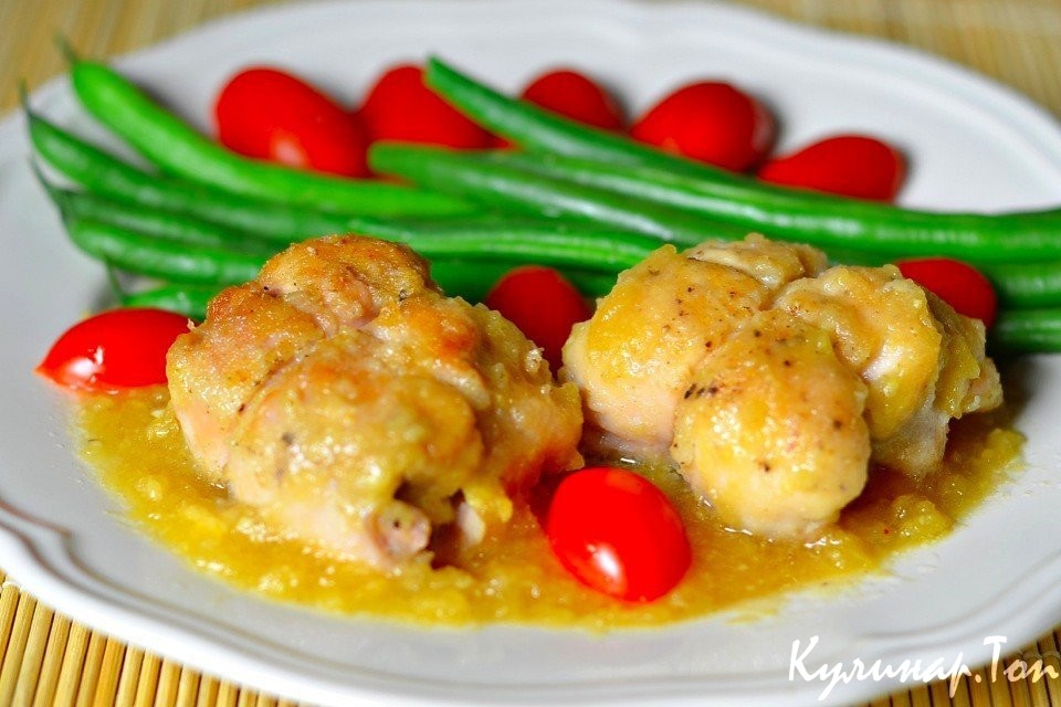Голень цыплят с сыром и ананасом