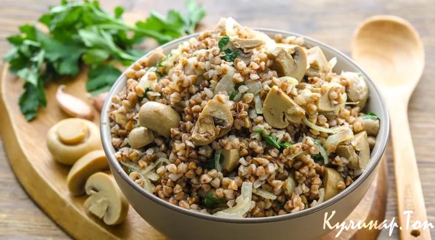 Гречневая каша с капустой и грибами