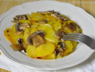 Картофель с грибами и сливками