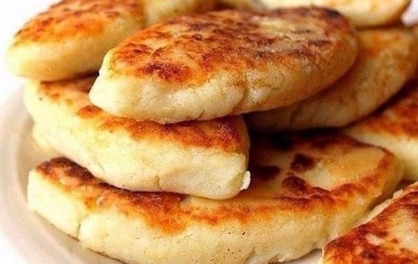 Картофельные пирожки с грибами Картофельные пирожки с грибами