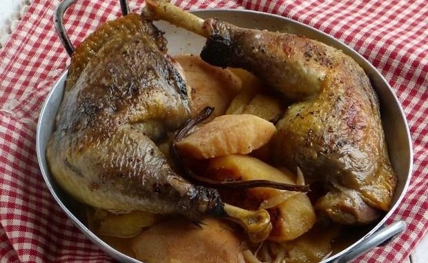 Куриные ножки с айвой и яблоками Куриные ножки с айвой и яблоками