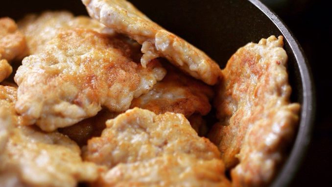 Куриные оладьи с чесноком Куриные оладьи с чесноком