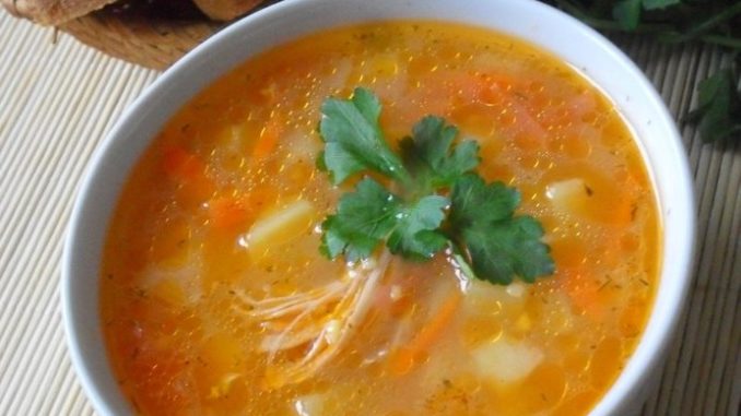 Куриный суп с овощами и кукурузной крупой Куриный суп с овощами и кукурузной крупой