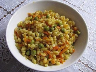 Перловка с овощами