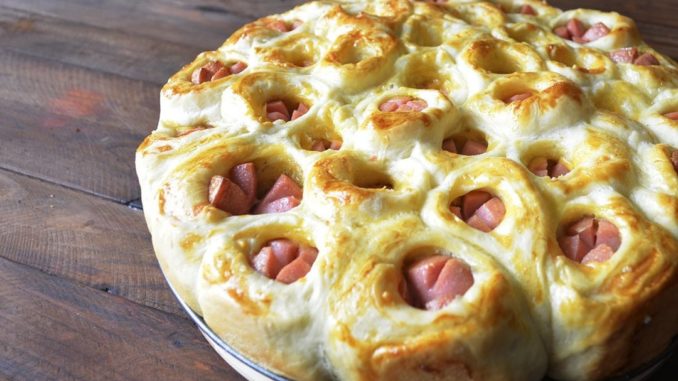 Пирог с сыром и сосисками на завтрак Пирог с сыром и сосисками на завтрак